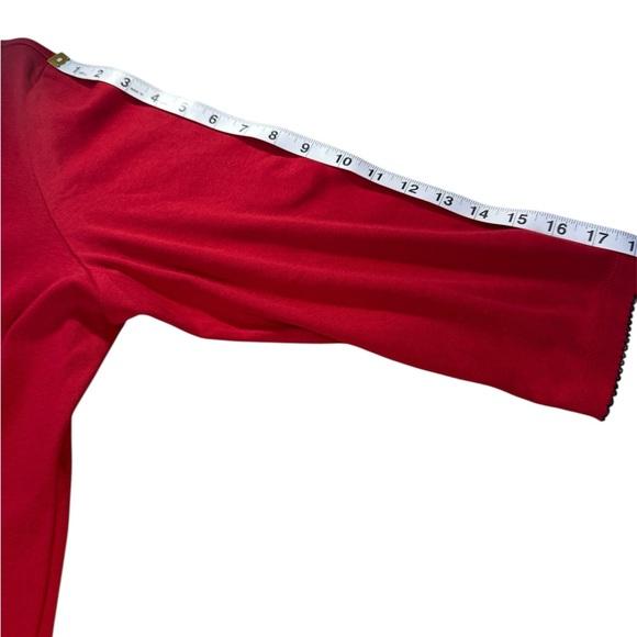 Alfred Dunner Red V Neck Embellished Top three-quarter inch sleeves New - Picture 7 of 8